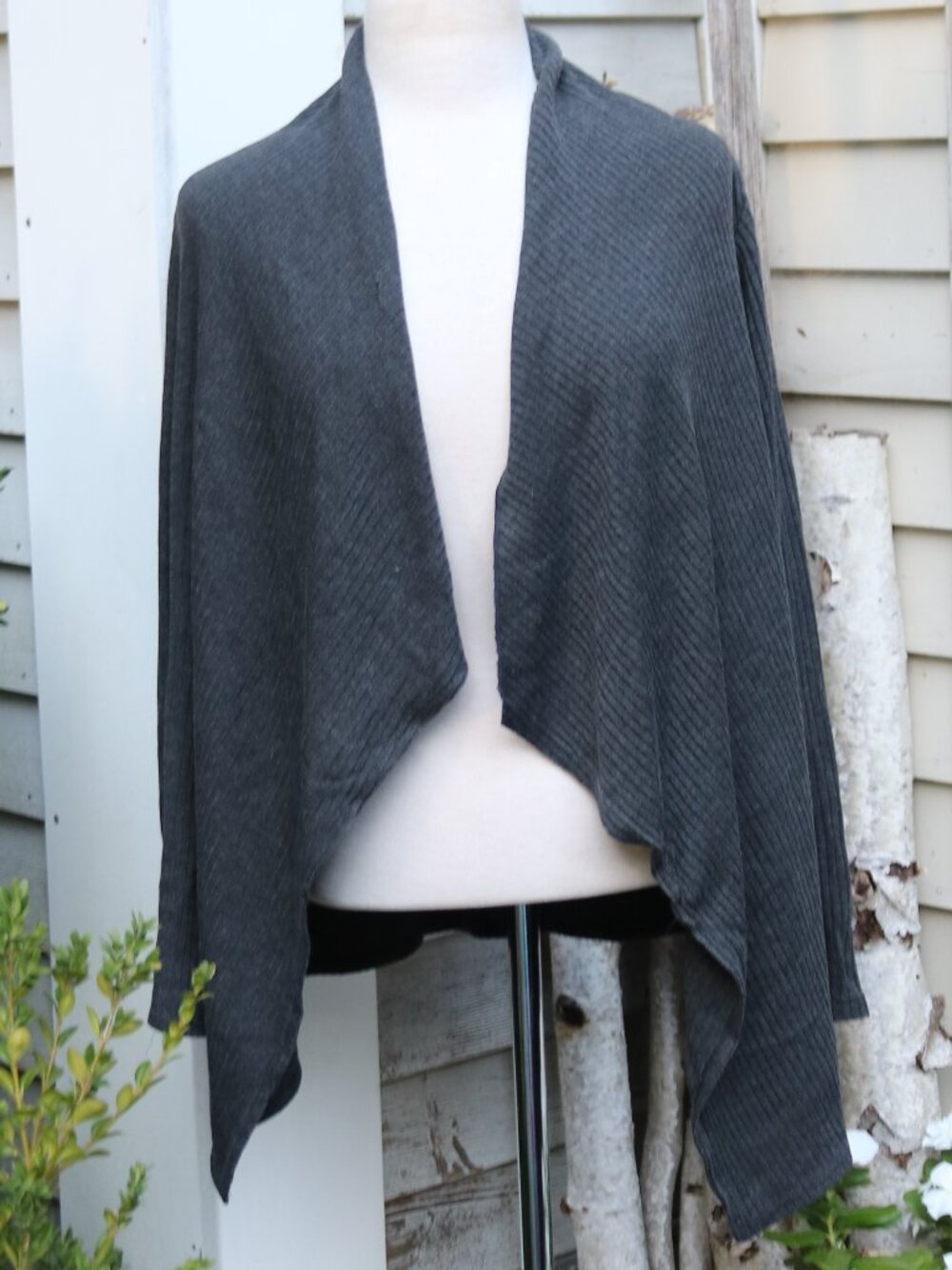 Bobeau Charcoal Grey Ribbed Open Draped Waterfall Cardigan Sweater Sz MEDIUM